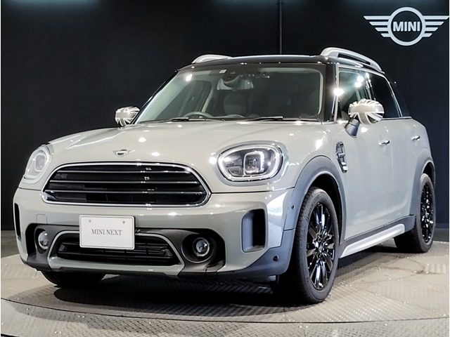 ☆MINI　クロスオーバー専門店☆！クロスオーバーを買うなら箕面店です！！クロスオーバーをご検討頂く際は一度箕面店にご相談下さい！