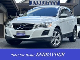 ボルボ XC60 T5 LE レザーシート　ナビ　Bカメラ