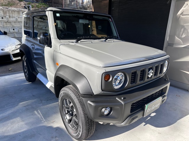 ジムニーシエラのご紹介です！JCグレード　オートマ車のミディアムグレーのお車となります！！その他のボディカラーのシエラもお任せください！！