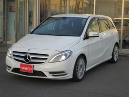 メルセデス・ベンツ Bクラス B180 ブルーエフィシェンシー スポーツ ナビ・TV・ETC・バックカメラ・17インチア