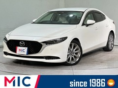 MAZDA3セダン