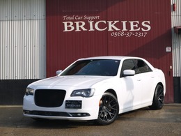 クライスラー 300 S SRT20インチAW　エアシート＆シートヒータ