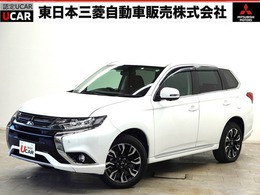 三菱 アウトランダーPHEV 2.0 G セーフティパッケージ 4WD ハンドルヒーター・衝突被害軽減ブレーキ