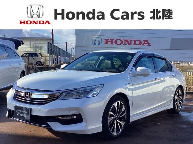 全国納車可 第三者機関証明書付 Honda SENSING 1年保証 純正ナビ フルセグ Rカメラ DVD ドラレコ LEDライト VSA アルミ スマ-トキ-装備のアコードハイブリッド EX入庫！