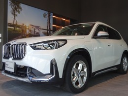 BMW iX1 xドライブ30 xライン 4WD 電動パノラマサンルーフ　ハーマンカードン