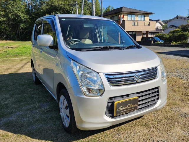 この度は、当店の在庫車をご覧いただき誠にありがとうございます！お車をご覧いただいて気になることやご不明点がございましたらお気軽にお問い合わせください。