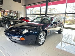ポルシェ 928 GTS ディーラー車　AT　左ハンドル