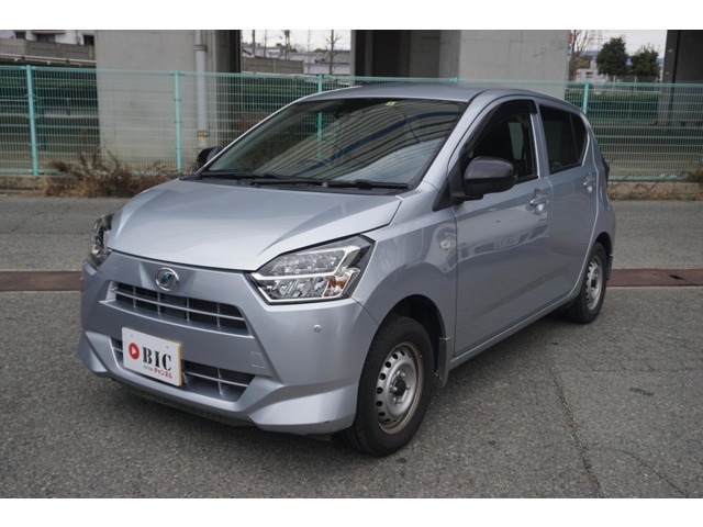年式もまだ浅くオススメ車輌となっております★お値打ちな車輌♪是非是非　お早めにご検討くださいませ★ ご来店　お待ちいたしております★
