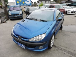 プジョー 206CC S16 マニュアル5速　キー2本　電動オープン