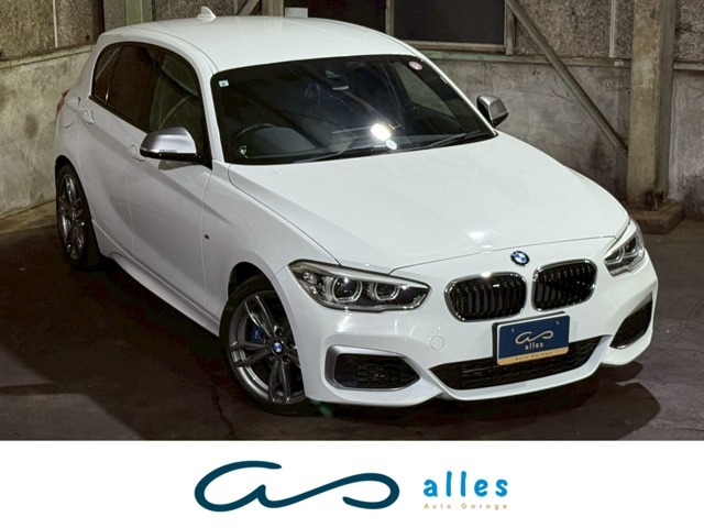 ★2012年8月に受注が開始された2代目1シリーズ、F20系の「BMW M135i」が入庫致しました。前期モデルながら2015年のLCI後のモデルで、人気のある精悍なフロントフェイスが魅力の1台です！ぜひご検討下さい★
