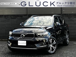 ボルボ XC40 B4 AWD インスクリプション 1オーナー パノラマルーフ