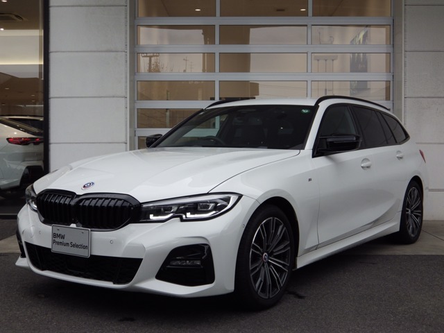 320d Touring M Sport 1オーナー　コンフォートP　ハーフレザー　360°カメラ　電動テールゲート　ハンズオフアシスト　前方衝突警告　車線逸脱警告　パーキングアシスト