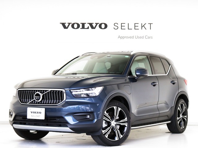 2022年モデル『XC40 Recharge Plug-in hybrid T5 Inscription』PHEV 電動パノラマサンルーフ ドラレコ harman/kardon ランニングボード 白革 前後シートヒーター クリスタルシフトノブ【グループ総在庫300台】