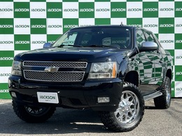 シボレー アバランチ 5.3 Z71 4WD サンルーフ　AftermarketAW　ヒッチメンバー