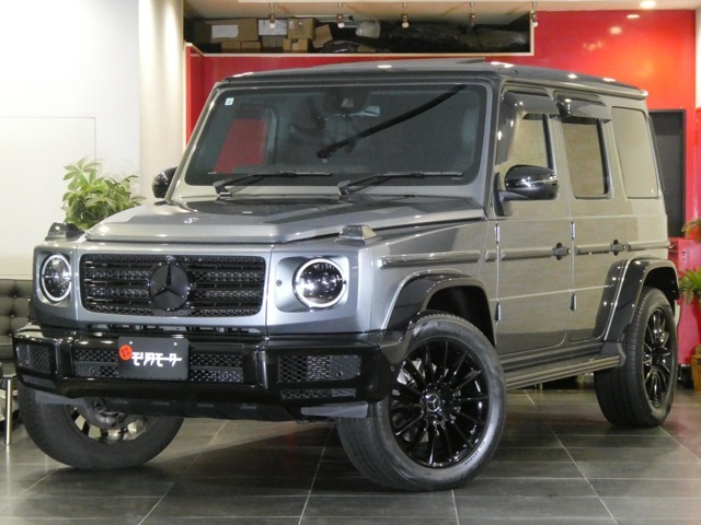 2019年 AMGナイトパッケージ2仕様 走行5.3万km 禁煙 セレナイトグレー 2トーンカラー AMGライン ラグジュアリーPKG アダプティブダンピング AIS評価点4.5点。細部迄ナイトパッケージに準じた仕上がりです。