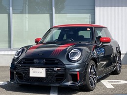 ミニ ミニ ジョン・クーパー・ワークス 3ドア DCT Oパッケージ/18インチJCWラップ・スポーク2
