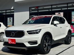 ボルボ XC40 リチャージ プラグイン ハイブリッド T5 インスクリプション ディーラー保証付き　禁煙　サンルーフ