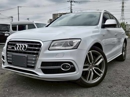 アウディ SQ5 3.0 4WD 走行49000キロ　スマートキー
