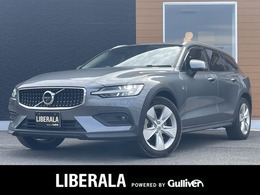 ボルボ V60クロスカントリー B5 AWD 4WD 黒革シート　パワーシート