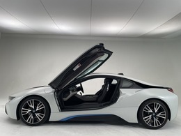 BMW i8 ベースモデル 