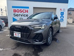 アウディ Q3 35 TFSI Sライン ブラックスタイリングパッケージ