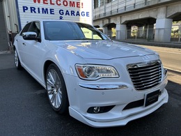 クライスラー 300 リミテッド ディ-ラ-車・P.Gオリジナルフロントスポイ