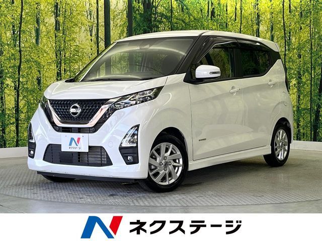 純正9型ナビ　禁煙車　インテリジェントエマージェンシー　全周囲カメラ