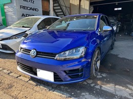 フォルクスワーゲン ゴルフ R 4WD 