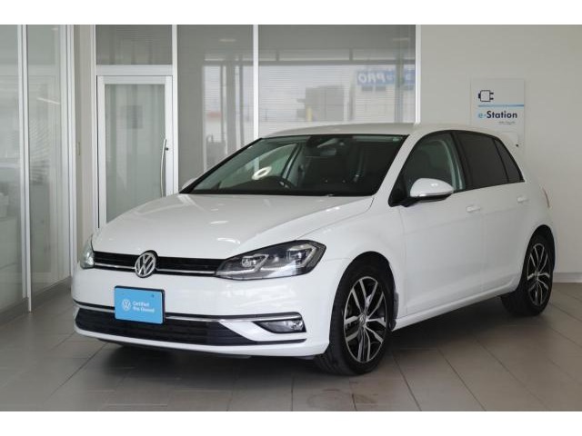 Volkswagen久留米店の認定中古車をご覧いただき誠にありがとうございます。ご希望のお車が見つかるようお手伝いさせて頂ければとおもいます。【お問い合わせ電話番号：0942-44-8000までお気軽