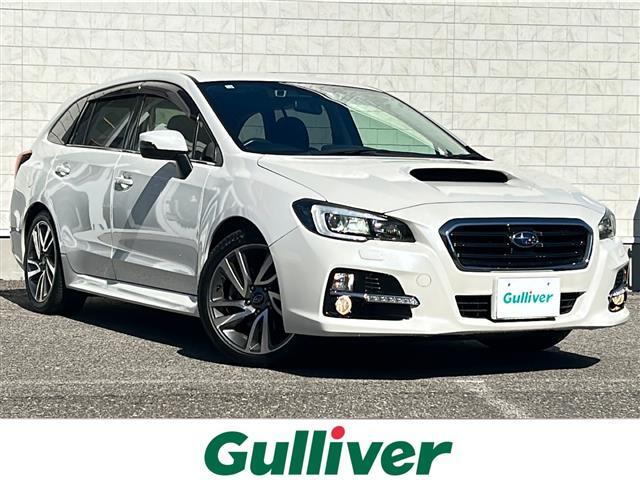 お車を右前から見るとこのような感じになります。ヘッドライトやグリル、エアロなどの装備品を確認できます。