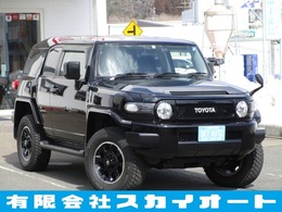 トヨタ FJクルーザー 4.0 ブラックカラーパッケージ 4WD リフトアップ/RAYSアルミ有/社外マフラー