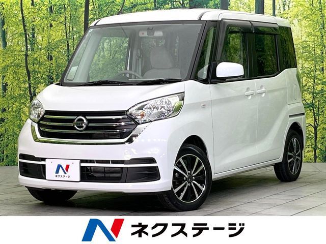 禁煙車　SDナビ　Bluetooth/CD/DVD再生　バックカメラ