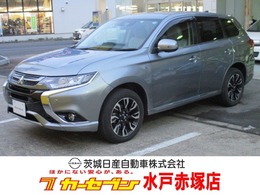 三菱 アウトランダーPHEV 2.0 G ナビパッケージ 4WD シートヒーター　ハンドルヒーター