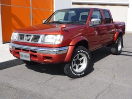 日産 ダットサン 2.4 AX ダブルキャブ 4WD (ジャンク品対応車)