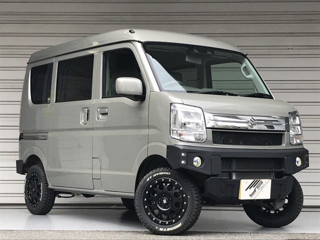 NORTH HUNTER仕様のエブリイバン入庫いたしました！状態のよいノーマルの車を仕入れ、すべて当店にて追加でカスタムを行っています！