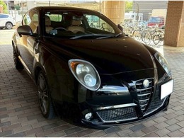 アルファ　ロメオ ミト クアドリフォリオ ヴェルデ 