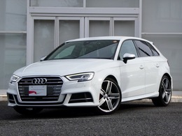 アウディ S3スポーツバック 2.0 4WD マグネティックライド　アシスタンス