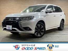 三菱 アウトランダーPHEV 2.0 G プレミアムパッケージ 4WD 純正ナビ/全周囲カメラ/AC1500W/レザー