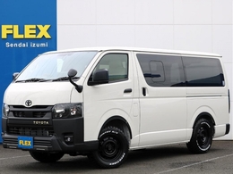 トヨタ ハイエースバン 2.8 DX ロング ディーゼルターボ 4WD Wood Vilage　フローリング施工　天井 天然