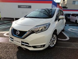 日産 ノート 1.2 e-POWER メダリスト ワンオーナー　踏み間違防止アシスト　ナビ