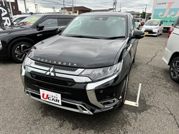 三菱 アウトランダーPHEV 2.4 G プレミアムパッケージ 4WD 