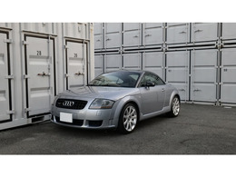 アウディ TT クーペ クワトロ スポーツ 150台限定車