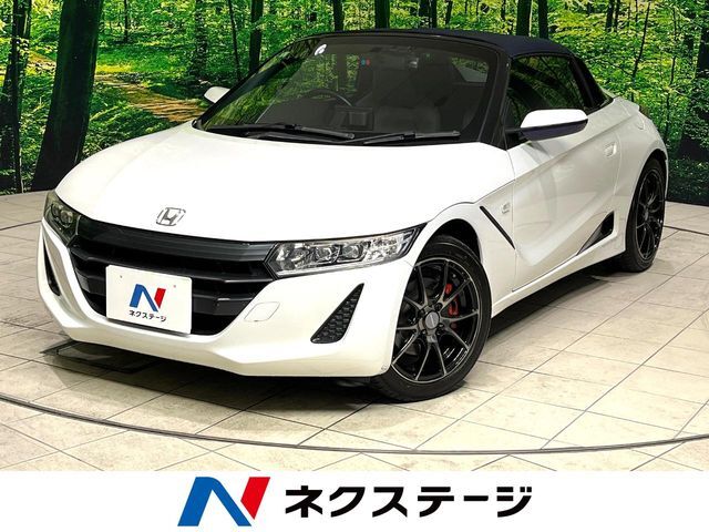 センターディスプレイ　Weds製16インチアルミホイール　大型リアスポ