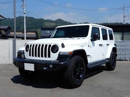 ジープ ラングラー アンリミテッド サハラ アルティチュード 4WD 150台限定車　黒革　純正ナビ　純正黒AW