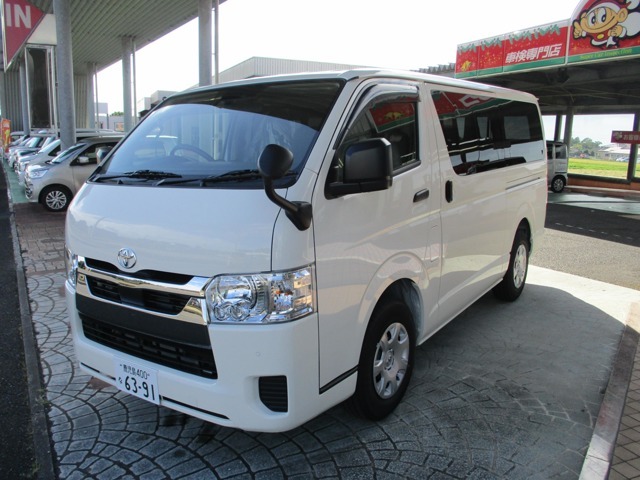 R7年式　トヨタ　ハイエースバン　DX　GL