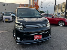 トヨタ ヴォクシー 2.0 ZS 煌 