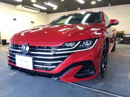 フォルクスワーゲン アルテオンシューティングブレーク TSI 4モーション Rライン アドバンス 4WD 黒革 シートH 障害物センサー Pリアゲート