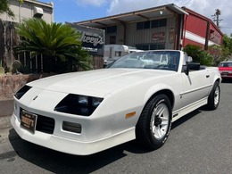 シボレー カマロ コンバーチブル　ディーラー車　18000km 