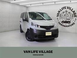 日産 NV200バネットバン 1.6 DX オリジナルキャンピングラインベンチシート