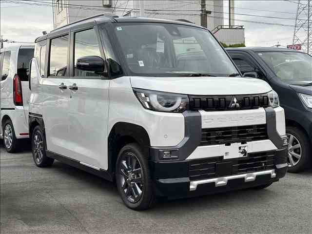 新しくお車が入荷しました！ぜひ一度軽ステへご来店ください！スタッフ一同心よりお待ちしております！